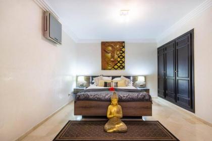 Luxury Duplex - Private Jacuzzi - Center Hivernage - image 23