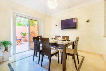 Luxury Duplex - Private Jacuzzi - Center Hivernage - image 30