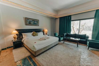 Palace Jena - image 26