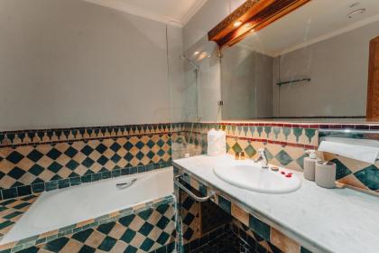 Palace Jena - image 30