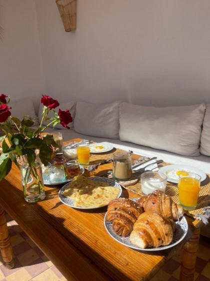 Dar Yu Yu - image 22