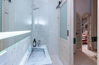 Riad K-white - image 23
