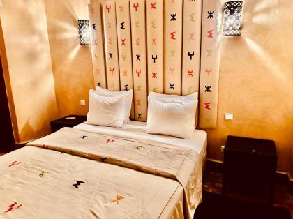 Riad Radia - image 22