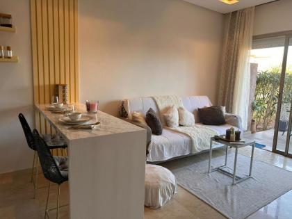 Rez de jardin vue sur golf - image 22