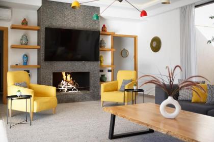 ADA ADA modern villa with heated private pool next city center - image 29