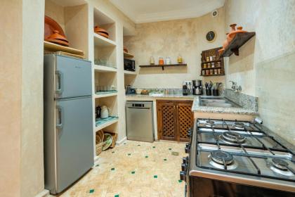 Riad Des Sables-Exclusive -4 Suites -Swimming Pool - image 26