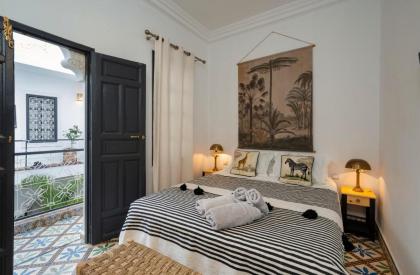 Riad Des Sables-Exclusive -4 Suites -Swimming Pool - image 27