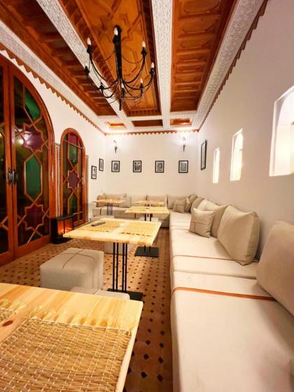 Riad Kechmara - image 28